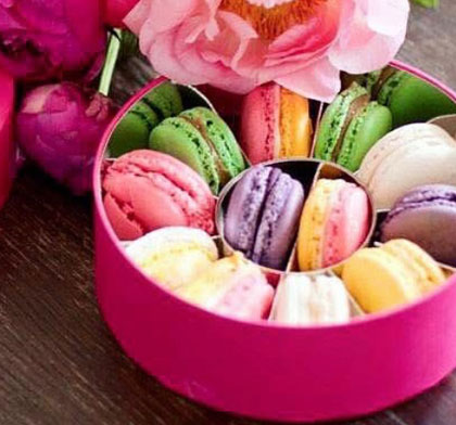 Macrons